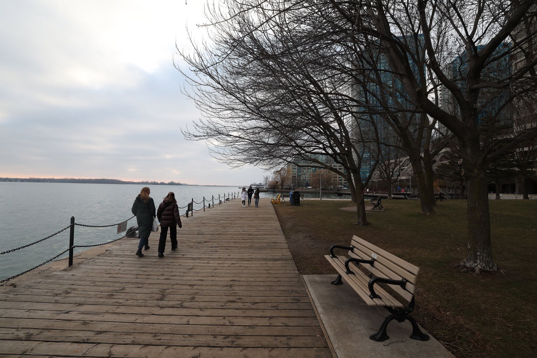harbourfront.JPG